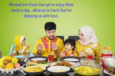 Family praying on dinning table, World food day | Quotes about Food.